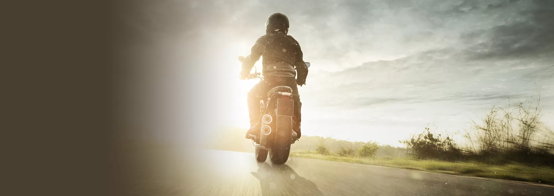 一骑当先
驶向美好生活